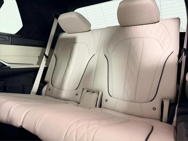 2026 BMW X7 M60i