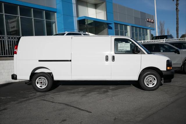 2025 GMC Savana Cargo RWD 2500 Extended Wheelbase Work Van