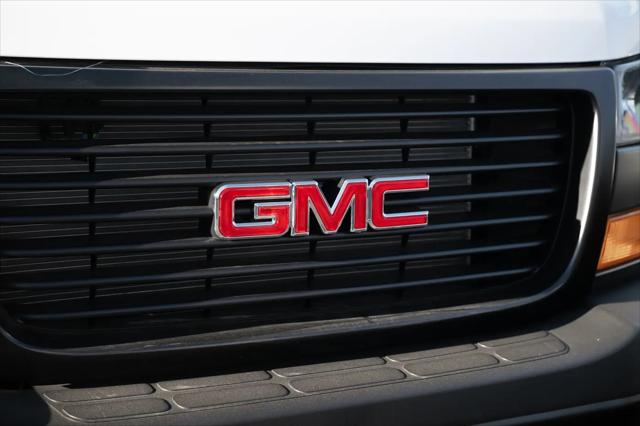 2025 GMC Savana Cargo RWD 2500 Extended Wheelbase Work Van