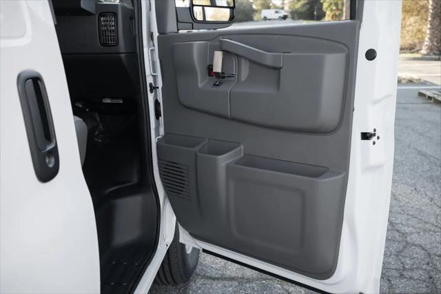 2025 GMC Savana Cargo RWD 2500 Extended Wheelbase Work Van