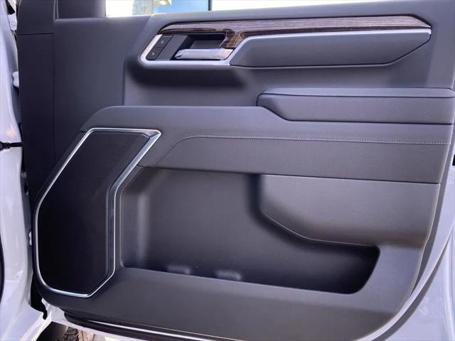 2026 GMC Sierra 2500HD Crew Cab, Standard Bed, SLE, 4WD