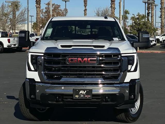 2026 GMC Sierra 2500HD Crew Cab, Standard Bed, SLE, 4WD