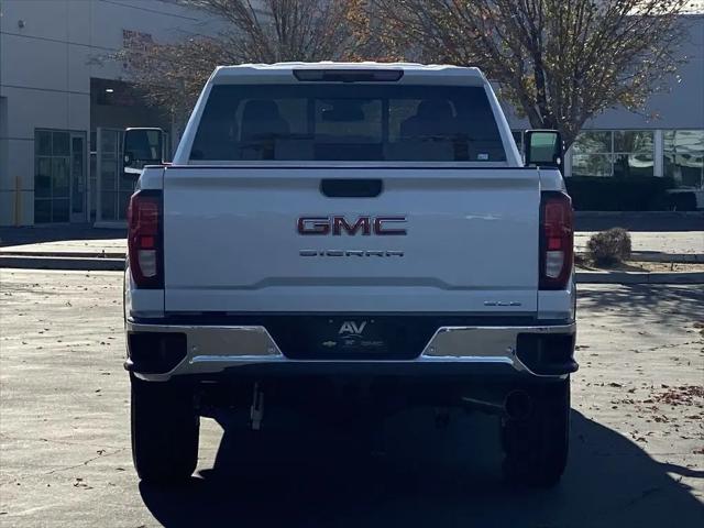 2026 GMC Sierra 2500HD Crew Cab, Standard Bed, SLE, 4WD
