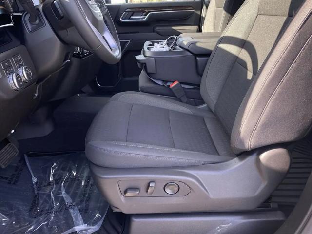 2026 GMC Sierra 2500HD Crew Cab, Standard Bed, SLE, 4WD