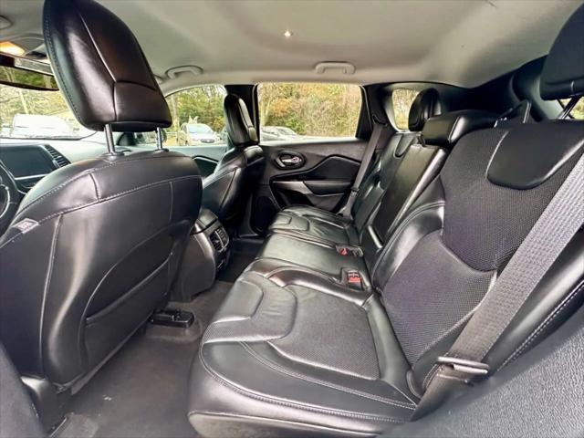 2020 Jeep Cherokee Limited FWD