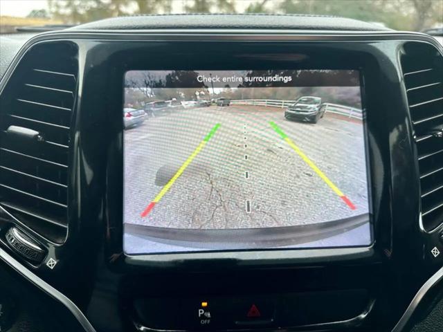 2020 Jeep Cherokee Limited FWD