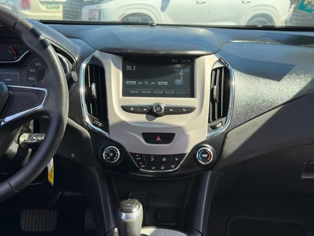 2017 Chevrolet Cruze LS Auto