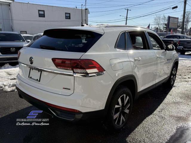 2022 Volkswagen Atlas Cross Sport 2.0T SE