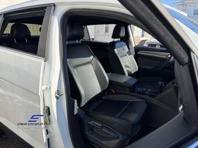 2022 Volkswagen Atlas Cross Sport 2.0T SE