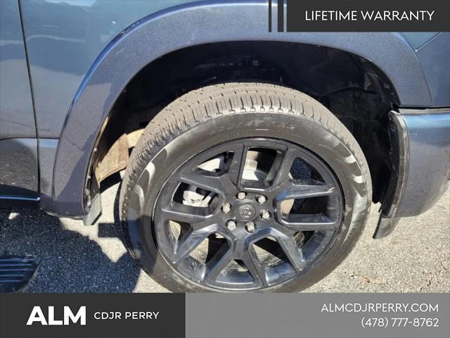 2026 Ram 1500 Laramie Crew Cab 4x4 5'7" Box