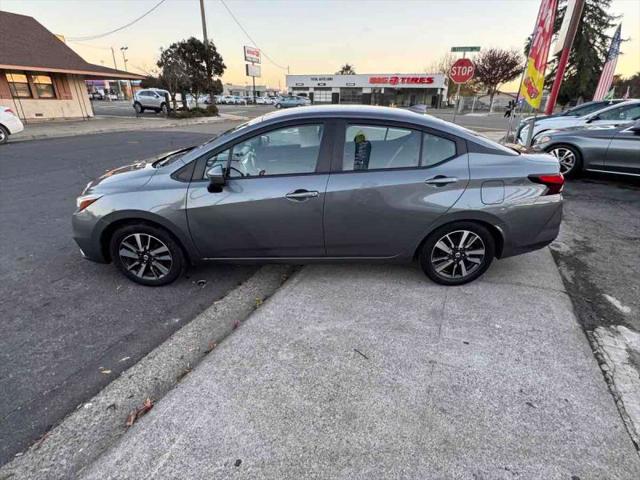 2021 Nissan Versa SV Xtronic CVT