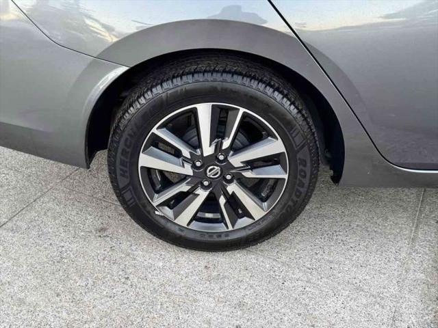 2021 Nissan Versa SV Xtronic CVT