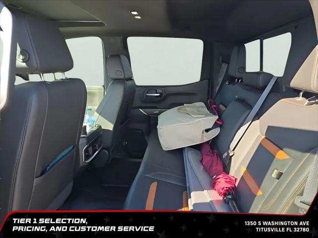 2022 GMC Sierra 1500 Limited 4WD Crew Cab Short Box AT4