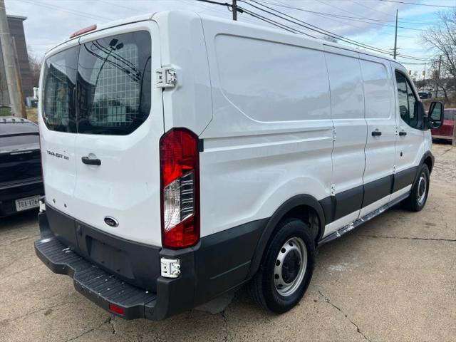 2017 Ford Transit w/60/40 Side Door w/RWB