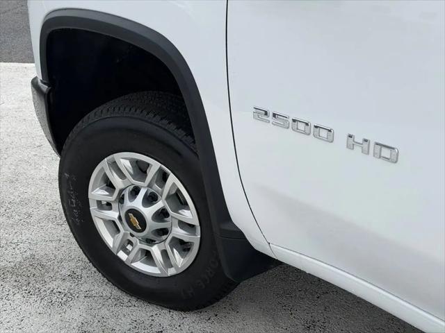 2026 Chevrolet Silverado 2500HD Crew Cab, Long Bed, WT, RWD