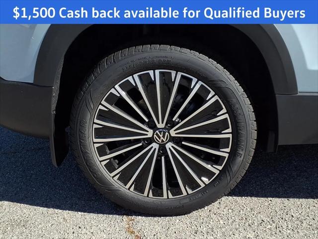 2026 Volkswagen Taos SE