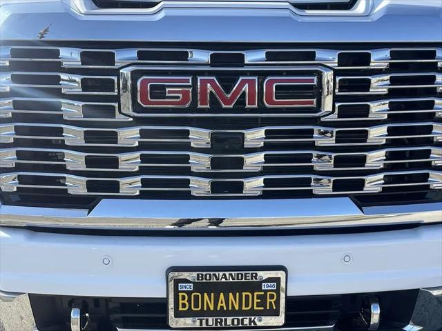 2026 GMC Sierra 2500HD Crew Cab, Standard Bed, Denali, 4WD