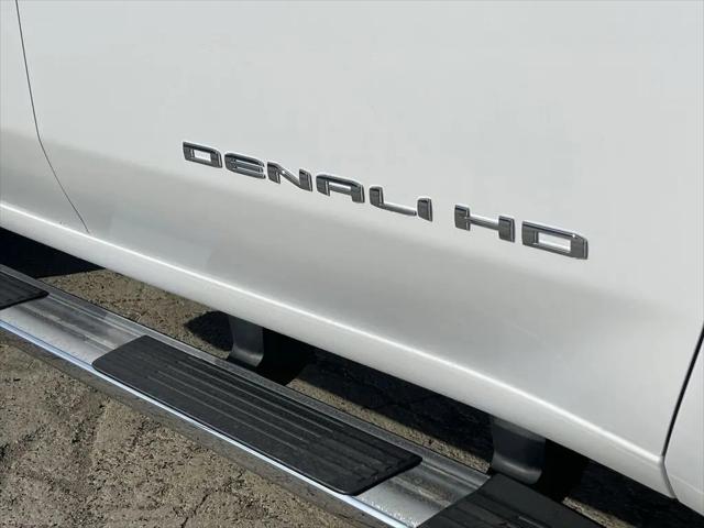 2026 GMC Sierra 2500HD Crew Cab, Standard Bed, Denali, 4WD