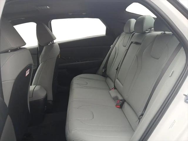 2025 Hyundai Elantra Hybrid Limited