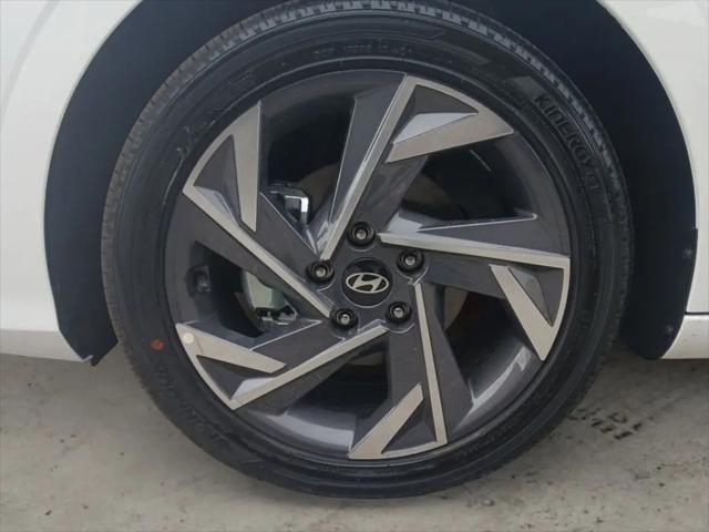 2025 Hyundai Elantra Hybrid Limited