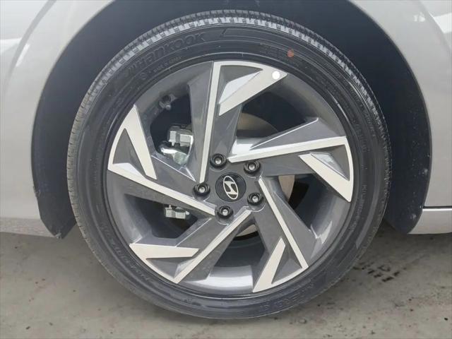 2025 Hyundai Elantra Hybrid Limited