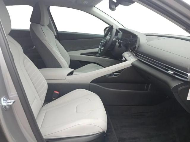 2025 Hyundai Elantra Hybrid Limited