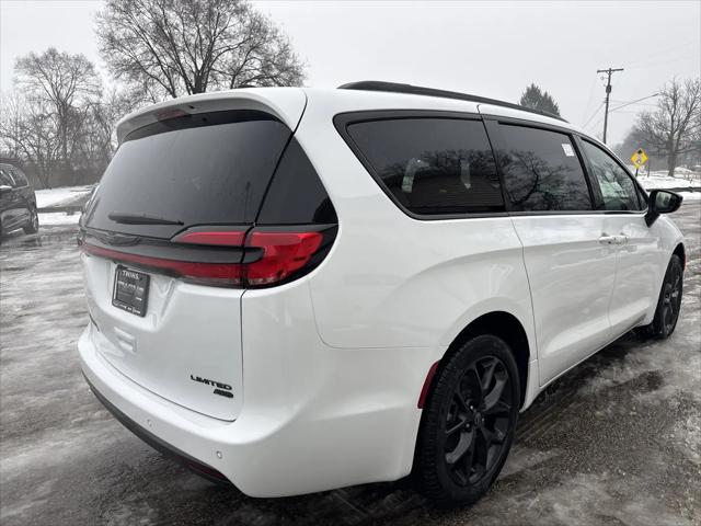 2026 Chrysler Pacifica Limited AWD