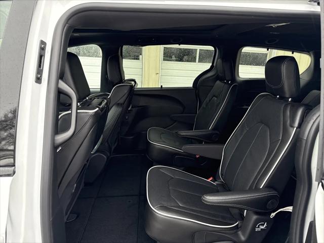 2026 Chrysler Pacifica Limited AWD