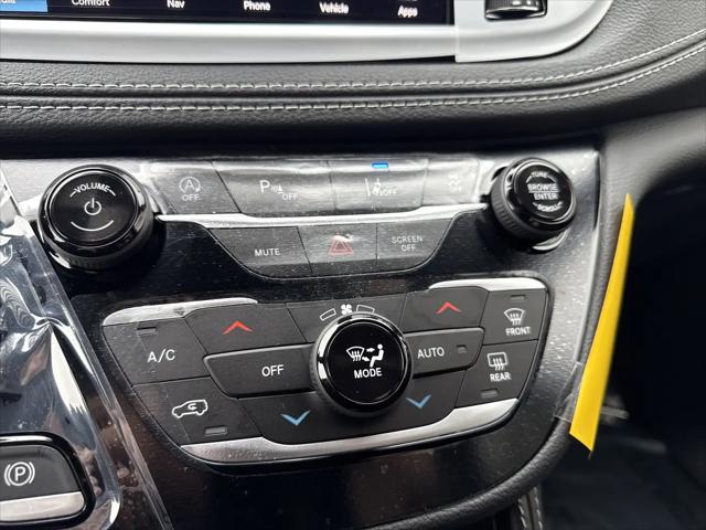 2026 Chrysler Pacifica Limited AWD