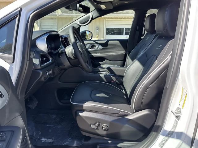 2026 Chrysler Pacifica Limited AWD