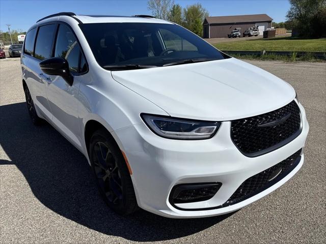 2026 Chrysler Pacifica Limited AWD for sale in Wayland, MI