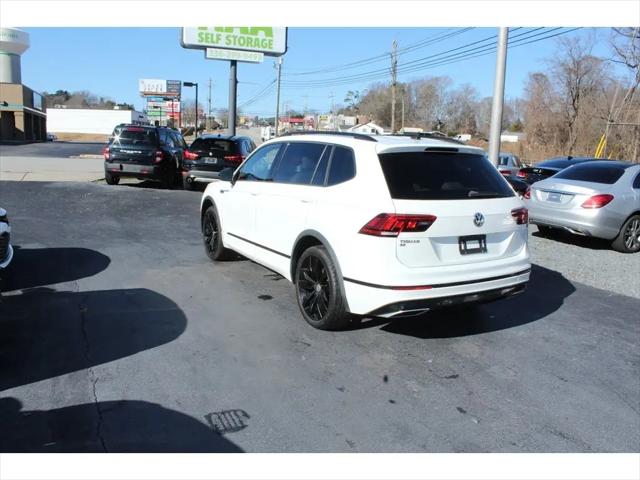 2020 Volkswagen Tiguan 2.0T SE R-Line Black