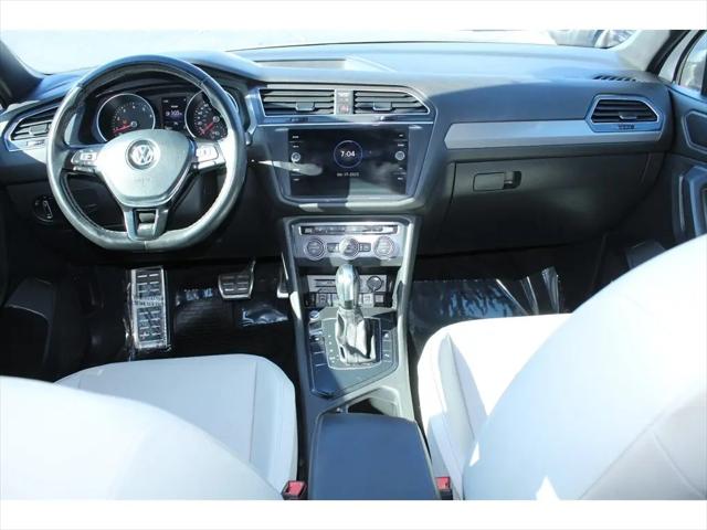 2020 Volkswagen Tiguan 2.0T SE R-Line Black