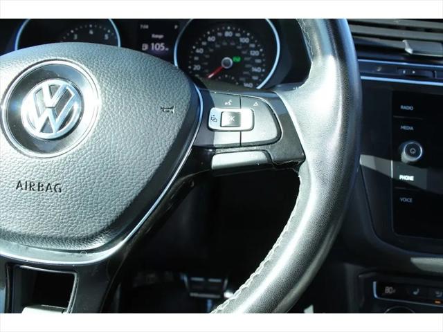 2020 Volkswagen Tiguan 2.0T SE R-Line Black