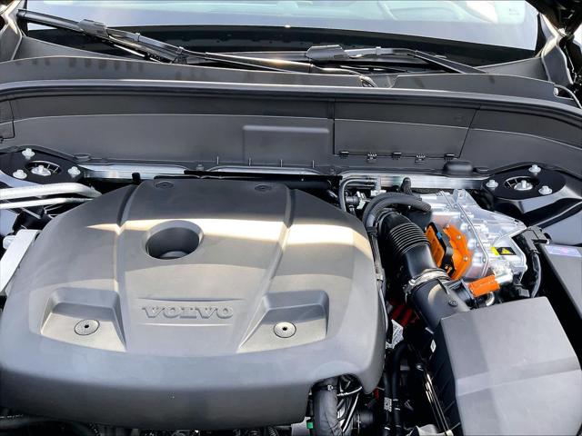 2026 Volvo XC90 Plug-In Hybrid Ultra, T8 AWD, Electric/Gasoline, Bright, 7 Seats