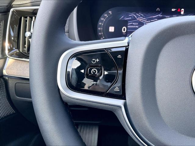 2026 Volvo XC90 Plug-In Hybrid Ultra, T8 AWD, Electric/Gasoline, Bright, 7 Seats