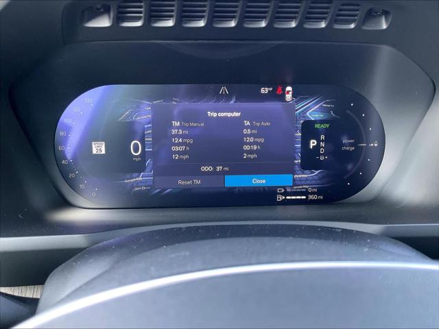 2026 Volvo XC90 Plug-In Hybrid Ultra, T8 AWD, Electric/Gasoline, Bright, 7 Seats