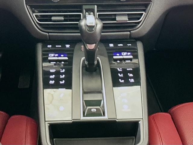 2024 Porsche Macan Macan