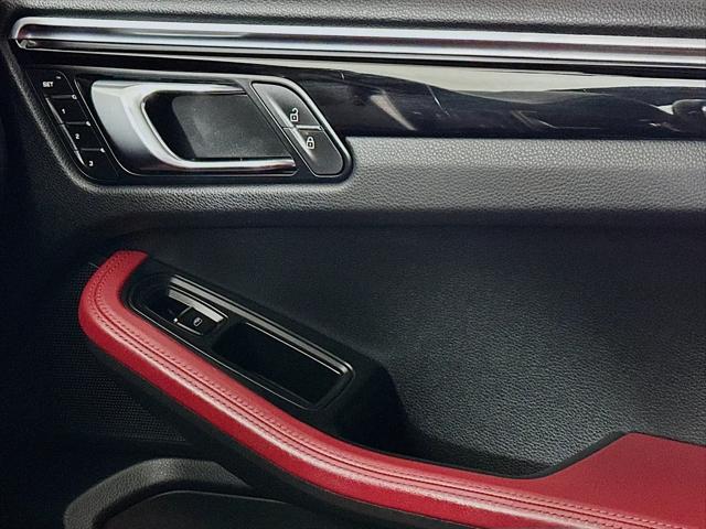 2024 Porsche Macan Macan
