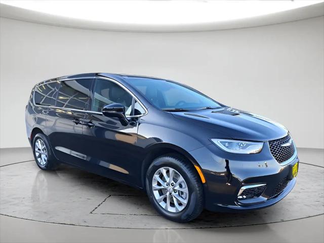 2026 Chrysler Pacifica Select AWD for sale in Auburn, WA