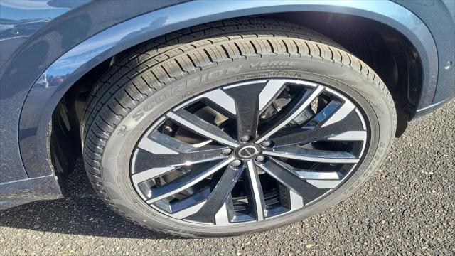 2026 Volvo XC90 Ultra, B6 AWD Gas (mild hybrid), Gasoline, Bright, 7 Seats
