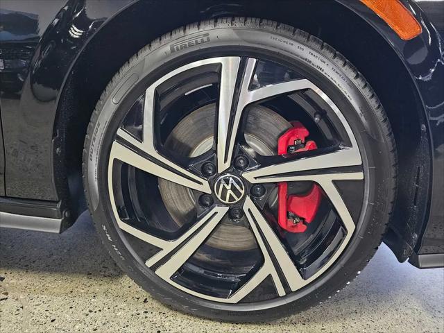 2026 Volkswagen Golf GTI SE