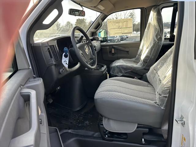 2025 Chevrolet Express Cargo Van RWD 2500 Regular Wheelbase WT