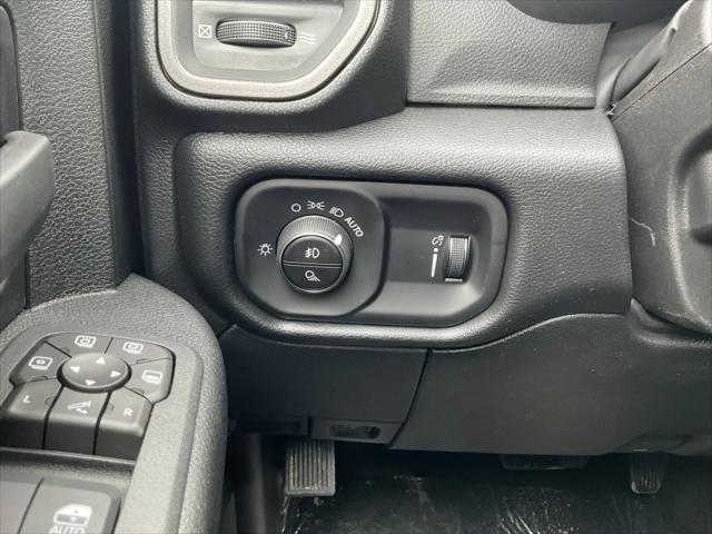 2026 Ram 2500 Black Express Crew Cab 4x4 6'4" Box