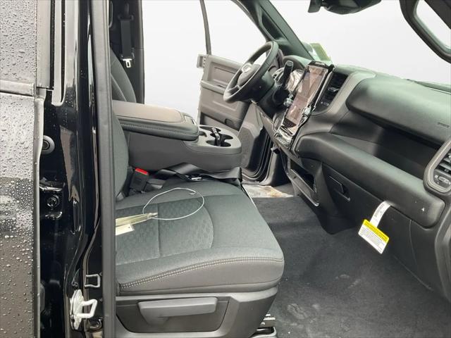 2026 Ram 2500 Black Express Crew Cab 4x4 6'4" Box