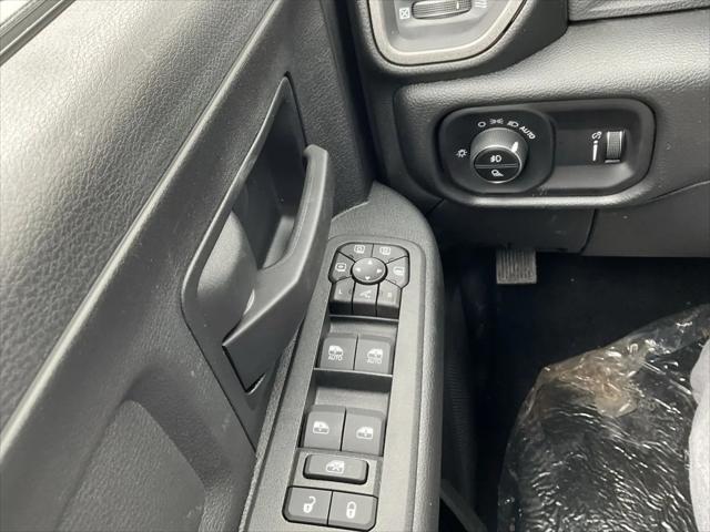 2026 Ram 2500 Black Express Crew Cab 4x4 6'4" Box