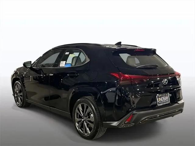 2025 Lexus 300 F SPORT Design
