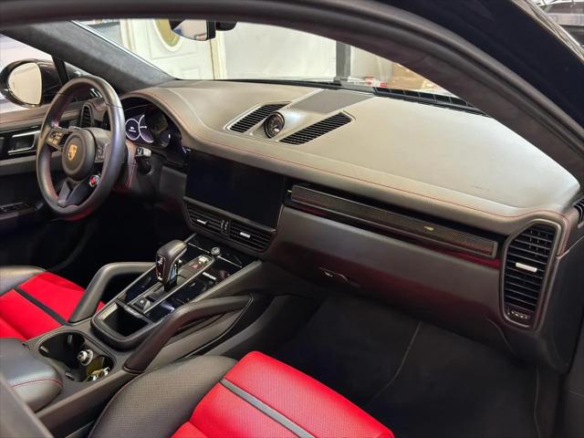 2023 Porsche Cayenne Turbo GT