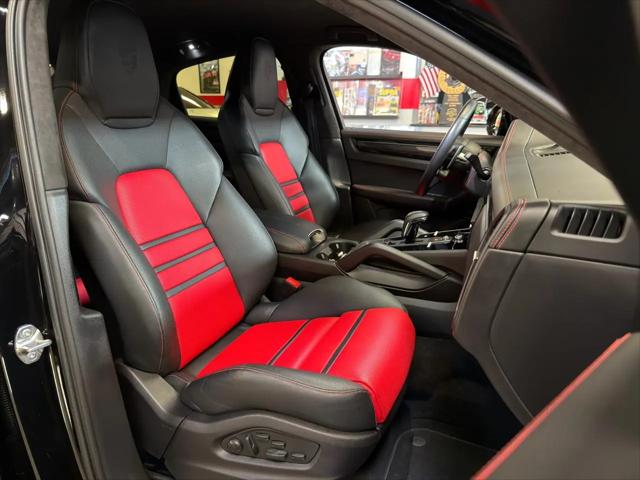 2023 Porsche Cayenne Turbo GT