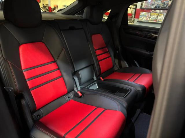 2023 Porsche Cayenne Turbo GT